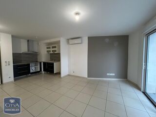 Appartement à louer 2 pièces 44 m²
