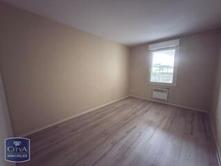  Appartement à louer 3 pièces 66 m²