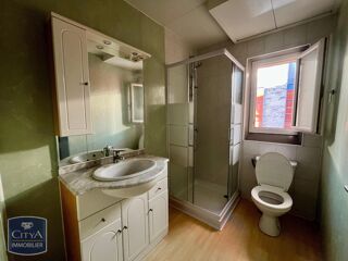  Appartement à louer 2 pièces 33 m²