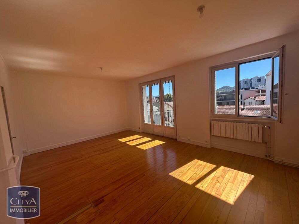 location Appartement - 3 pièce(s) - 69 m² Clermont-Ferrand (63100)