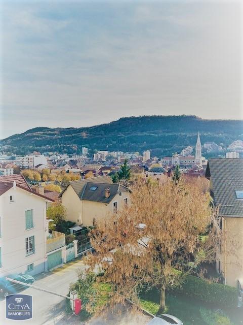  Appartement � louer 5 pi�ces 79 m�