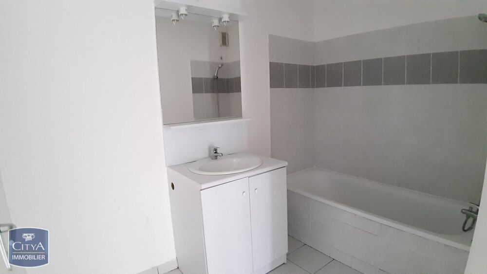 location Appartement - 2 pièce(s) - 51 m² Beaune Les Mines (87280)
