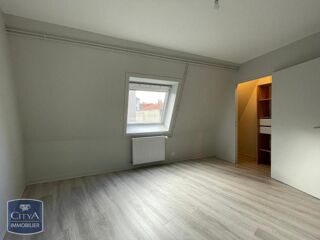  Appartement à louer 2 pièces 56 m²