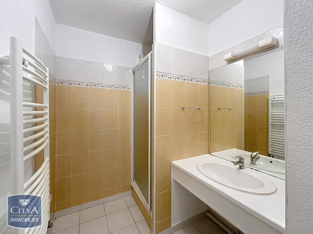 location Appartement - 3 pièce(s) - 68 m² Nimes (30900)
