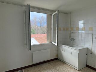  Appartement � louer 4 pi�ces 79 m�