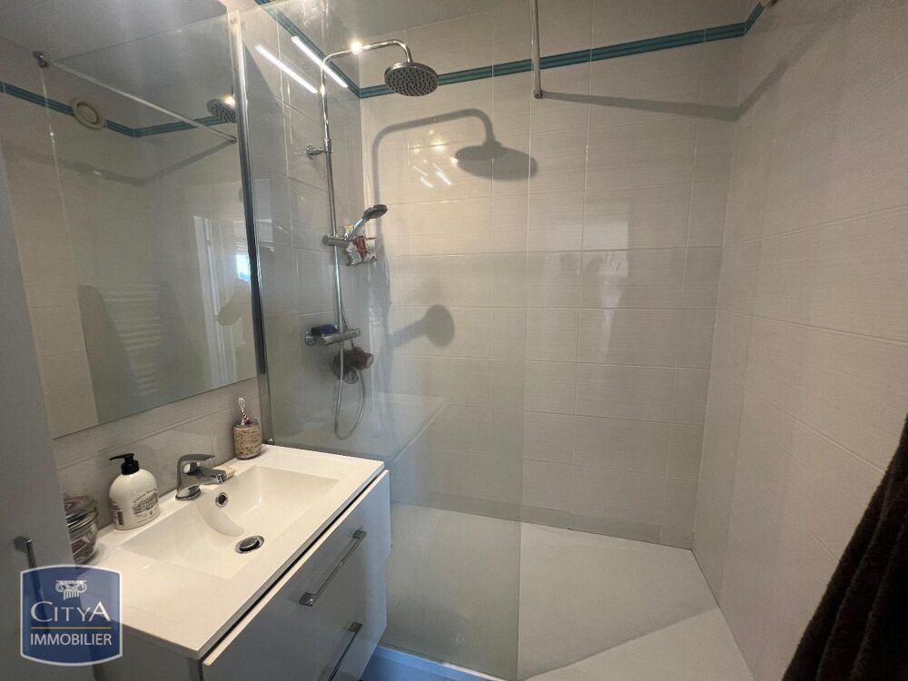 location Appartement - 1 pièce(s) - 29 m² Bellerive-sur-Allier (03700)