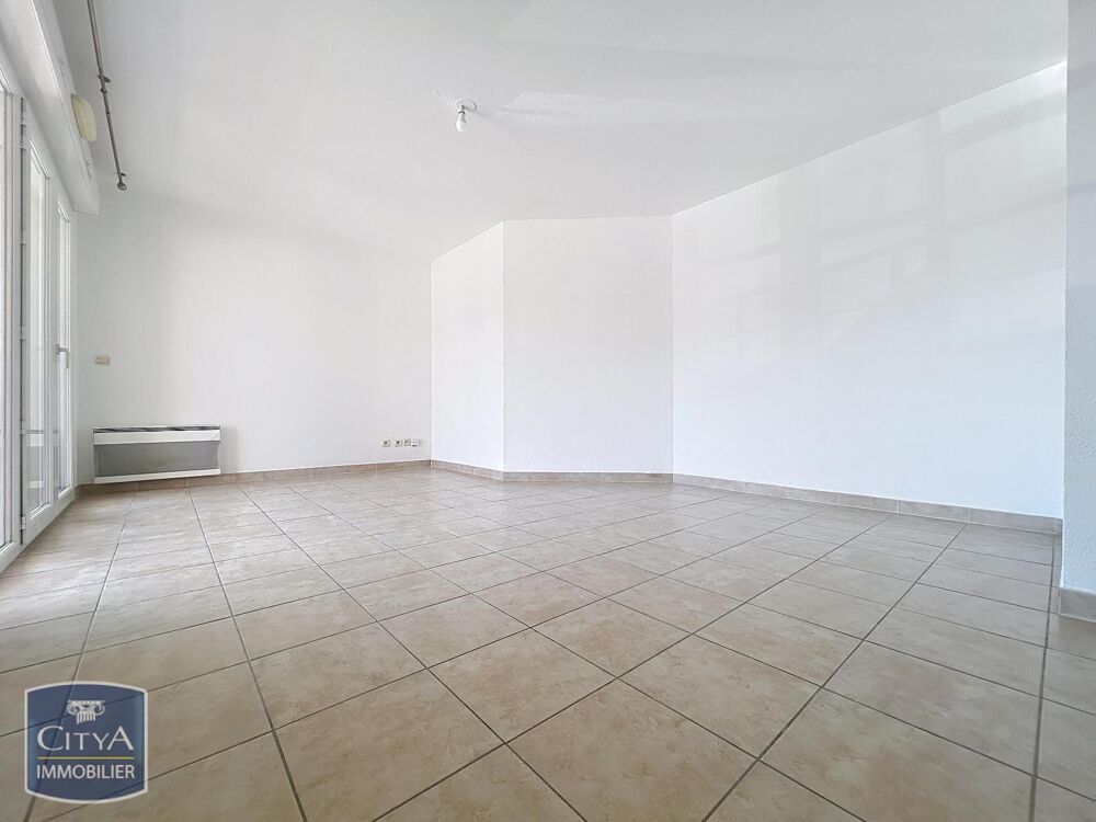 LOCATION - MIHAUD - APPARTEMENT 2 PIECES - TERRASSE - PA....