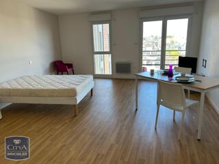  Appartement à louer 1 pièce 42 m²