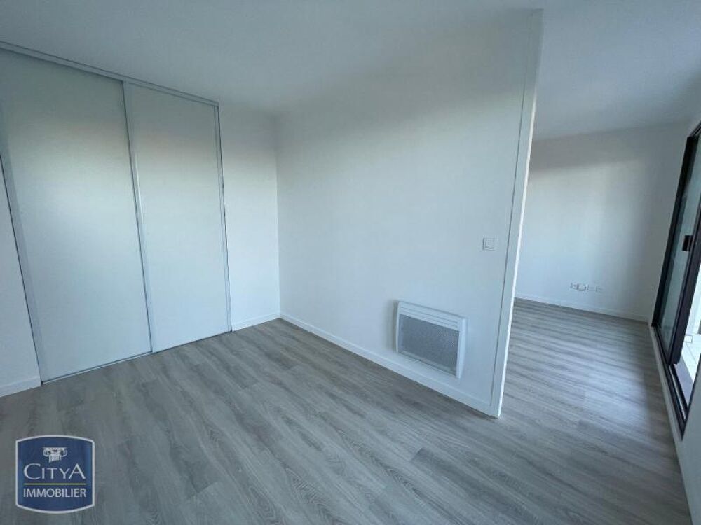 location Appartement - 1 pièce(s) - 33 m² Saint-Laurent-du-Var (06700)