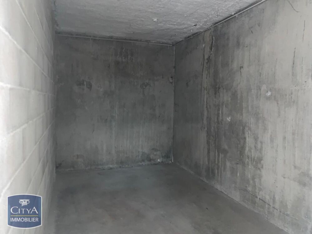 location Parking / Garage Istres (13800)