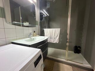  Appartement à louer 4 pièces 82 m²