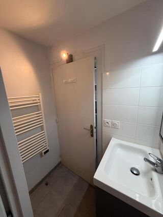  Appartement à louer 1 pièce 20 m²