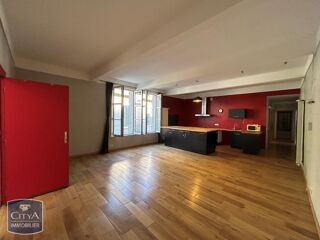  Appartement à louer 3 pièces 81 m²
