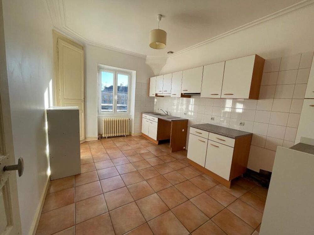 EXCLUSIVITÉ - TRÈS GRAND APPARTEMENT 5 PIÈCES En locatio....