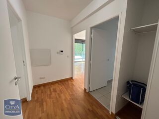  Appartement à louer 4 pièces 103 m²