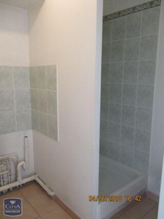  Appartement à louer 3 pièces 95 m²