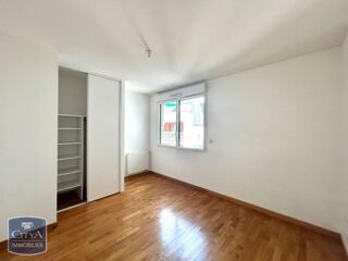  Appartement à louer 2 pièces 61 m²