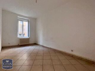  Appartement à louer 3 pièces 75 m²