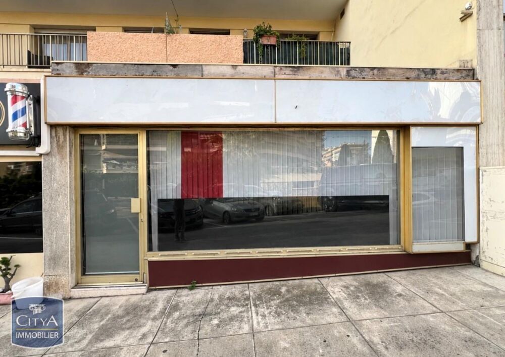   Location / Local Commercial 