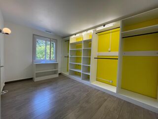  Maison à louer 4 pièces 124 m²