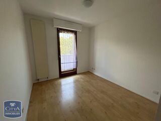  Appartement à louer 3 pièces 70 m²