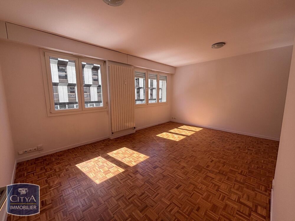 Hyper centre - À LOUER : Appartement T4 situé en plein c....