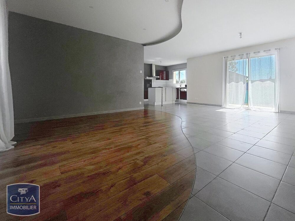 location Maison - 4 pièce(s) - 105 m² Clessé (71260)