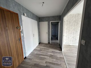  Appartement à louer 4 pièces 85 m²