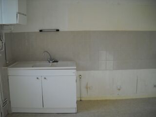 Appartement à louer 2 pièces 61 m²
