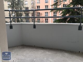  Appartement à louer 2 pièces 55 m²