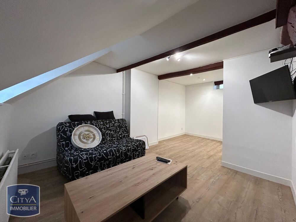 À LOUER : Appartement T2 situé à Sedan, dans le départem....