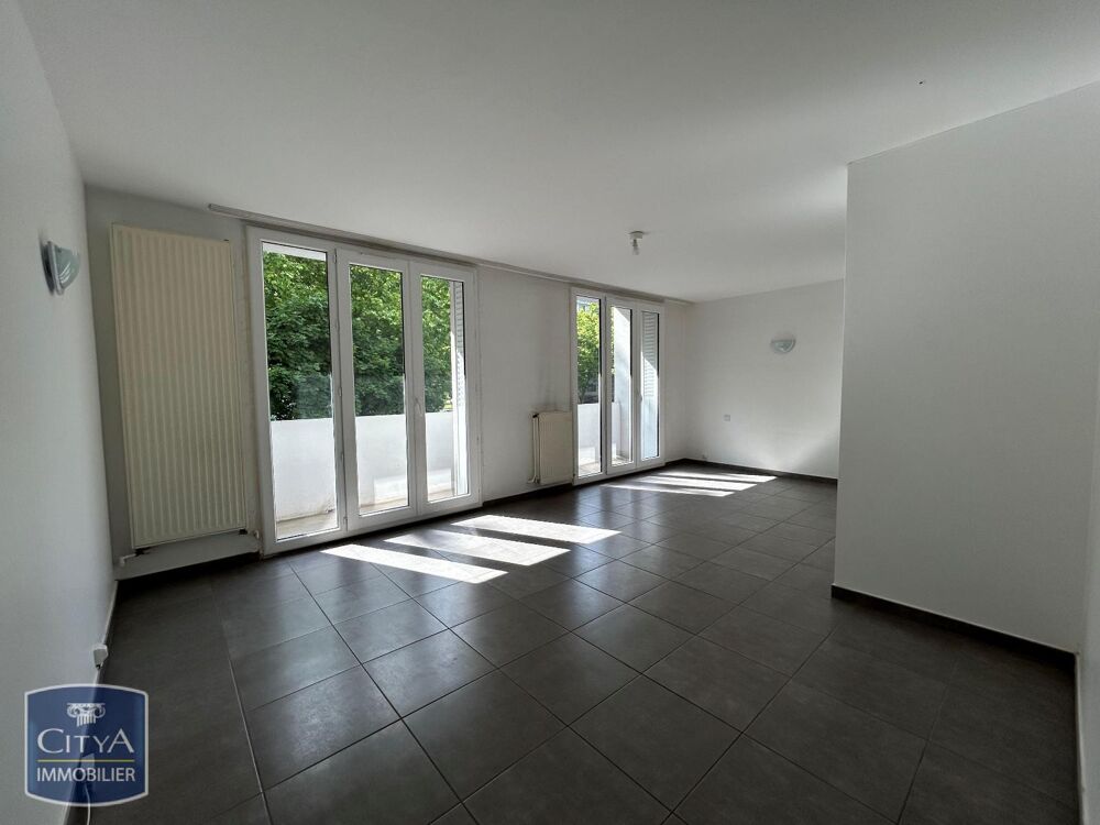 À LOUER : Appartement T3 situé au Pont de Claix, dans un....