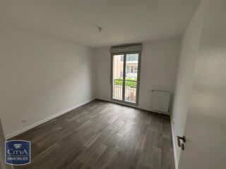  Appartement à louer 4 pièces 78 m²