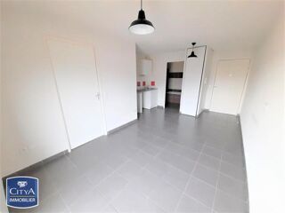  Appartement à louer 2 pièces 33 m²