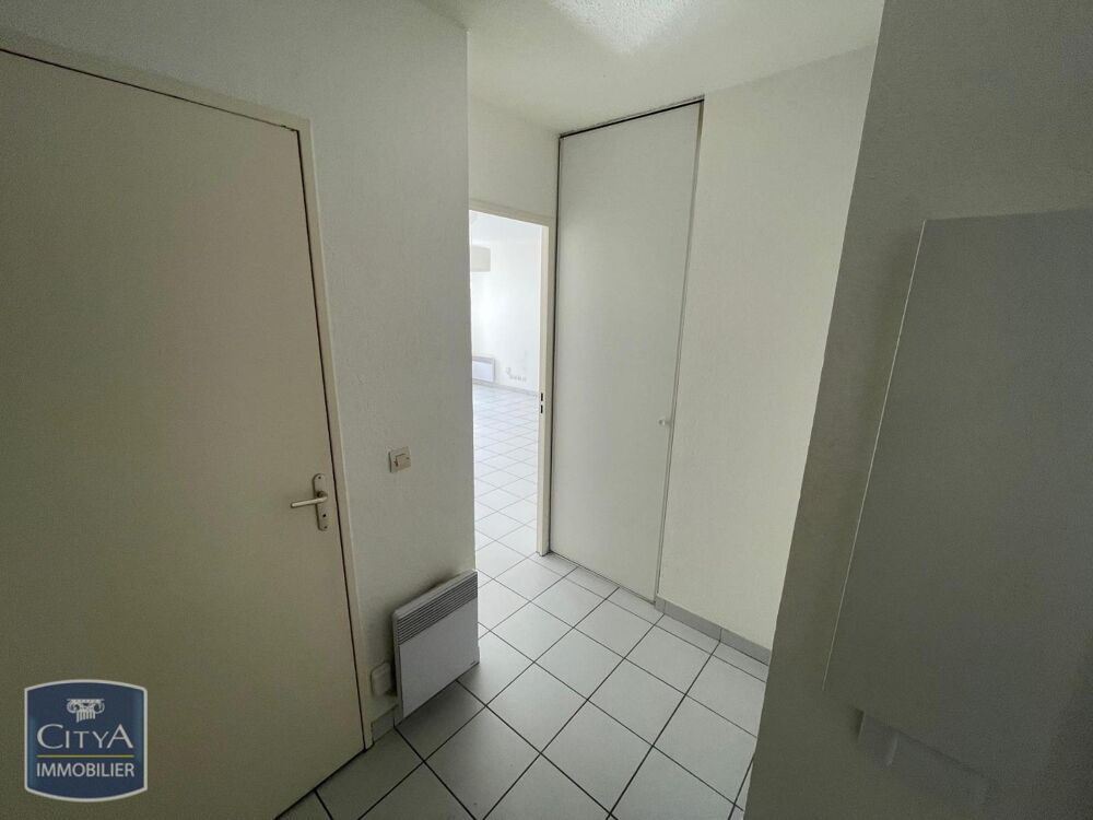 A LOUER Bel appartement de type T1bis situé à Pau, secte....
