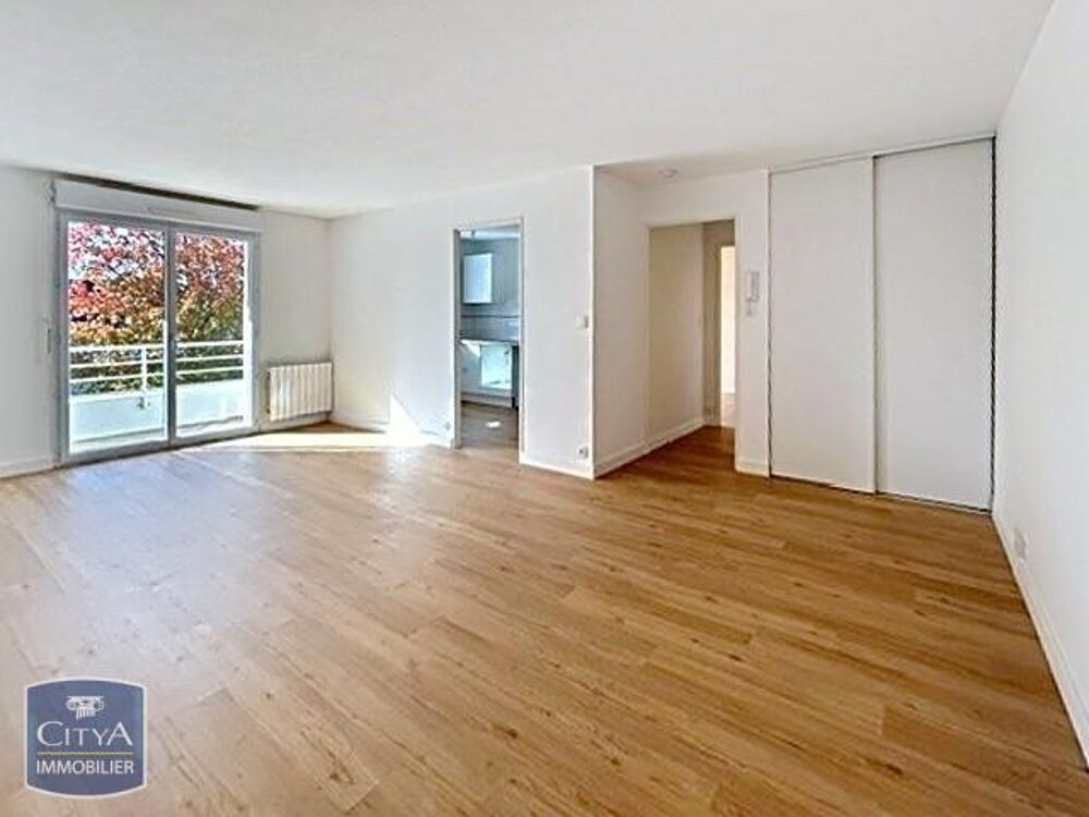 location Appartement - 3 pièce(s) - 65 m² Saint-Brieuc (22000)