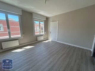  Appartement à louer 3 pièces 75 m²