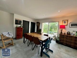  Maison à louer 5 pièces 144 m²