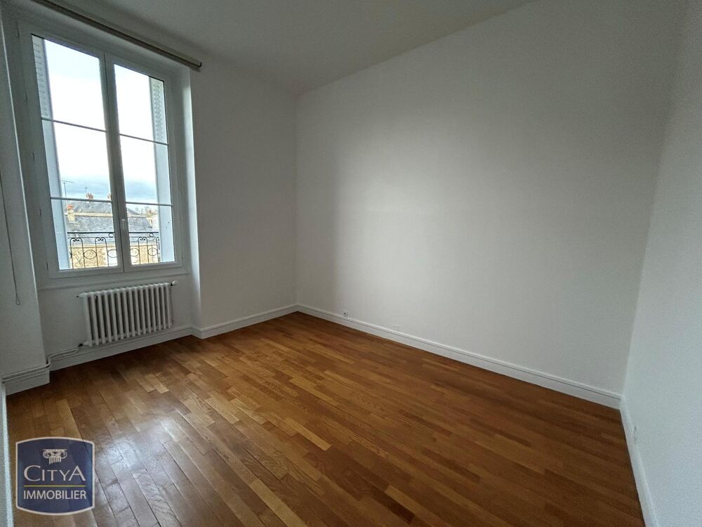 À LOUER : Appartement T4 situé à Alençon. Ce bien spacie....