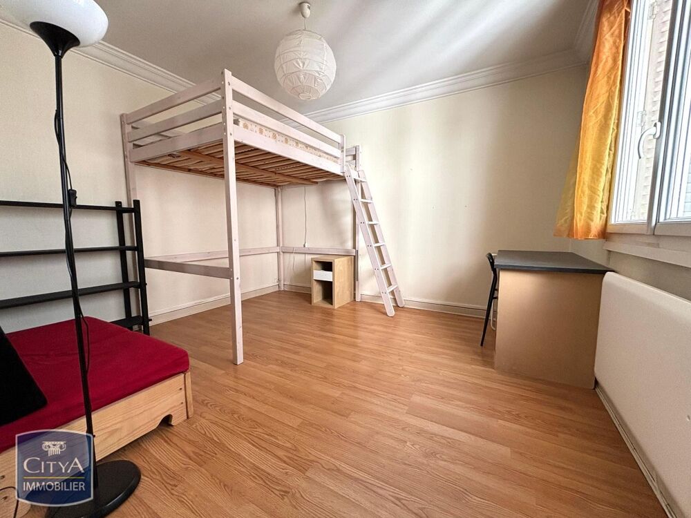 À LOUER : Appartement T1 situé à Grenoble, dans le quart....