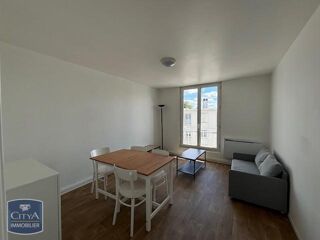  Appartement à louer 4 pièces 59 m²