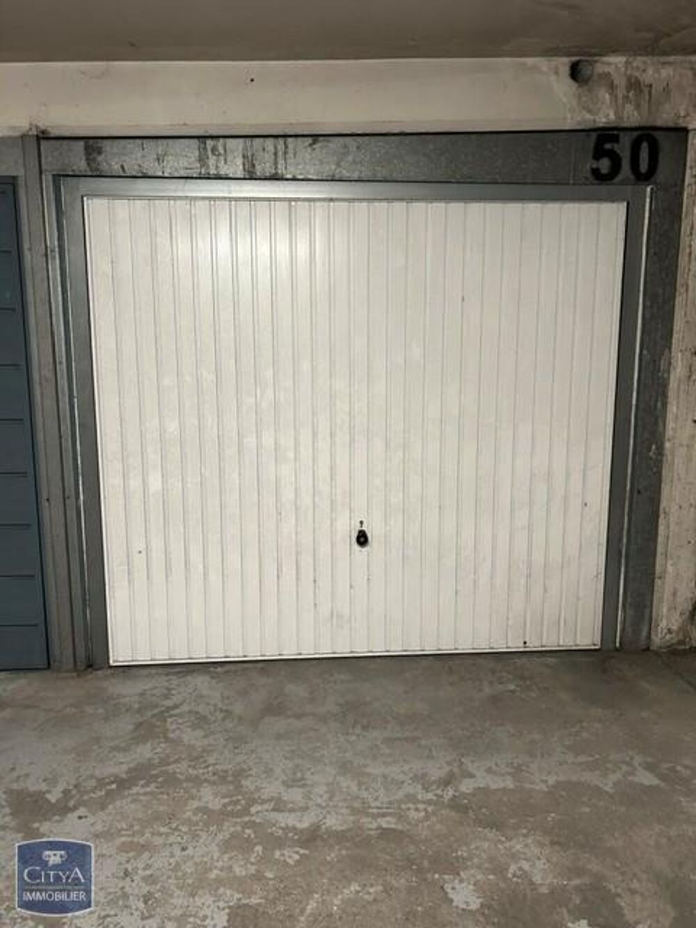 location Parking / Garage Courbevoie (92400)