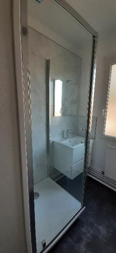  Appartement  louer 4 pices 82 m