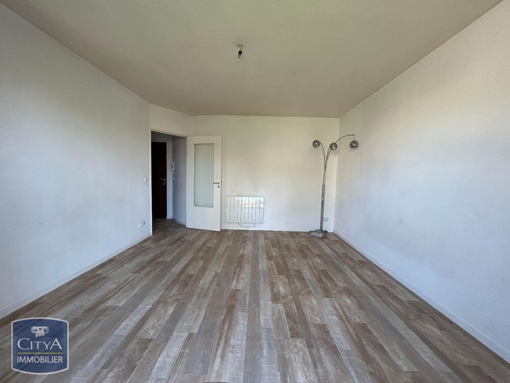 À LOUER Chartres proche gare, appartement de type T1 sit....