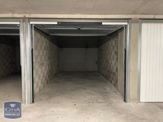 location Parking / Garage Lyon 8