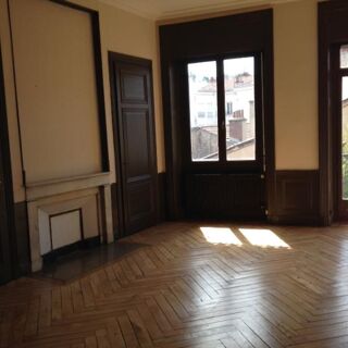  Appartement  louer 2 pices 50 m