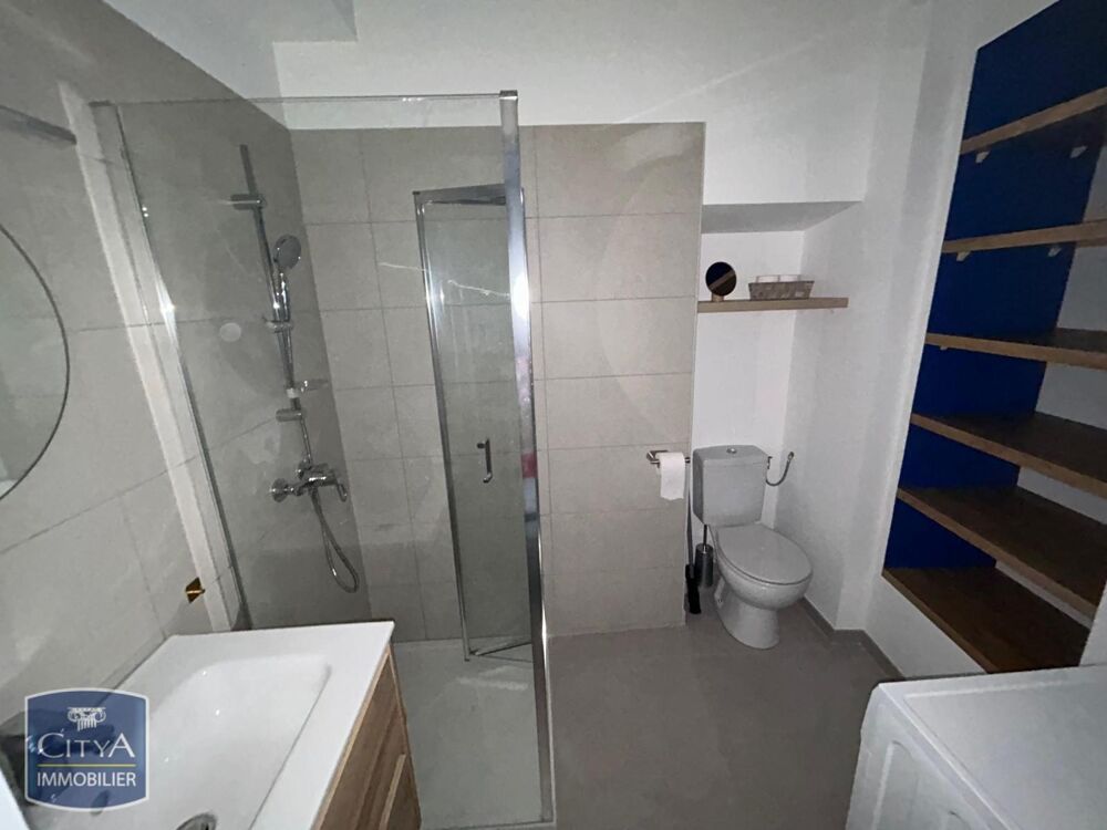 À LOUER- APPARTEMENT MEUBLE Découvrez cet appartement mo....