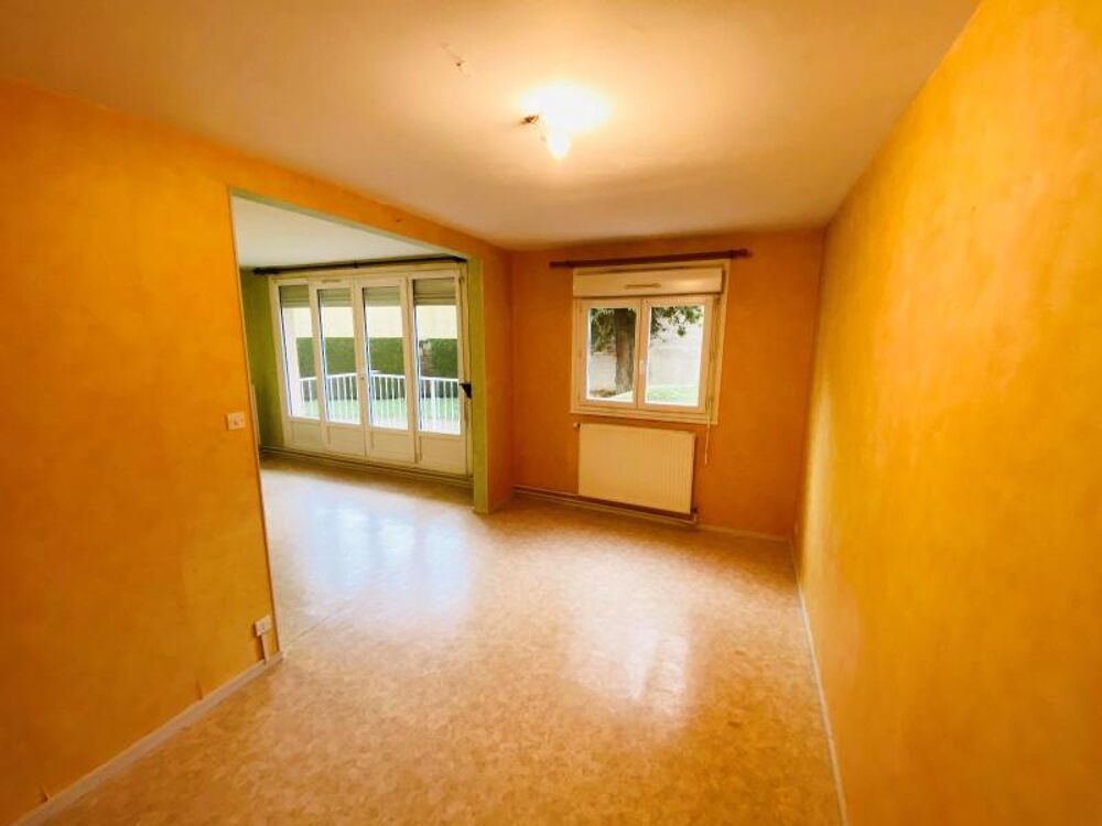 À louer, agréable appartement situé dans une résidence s....