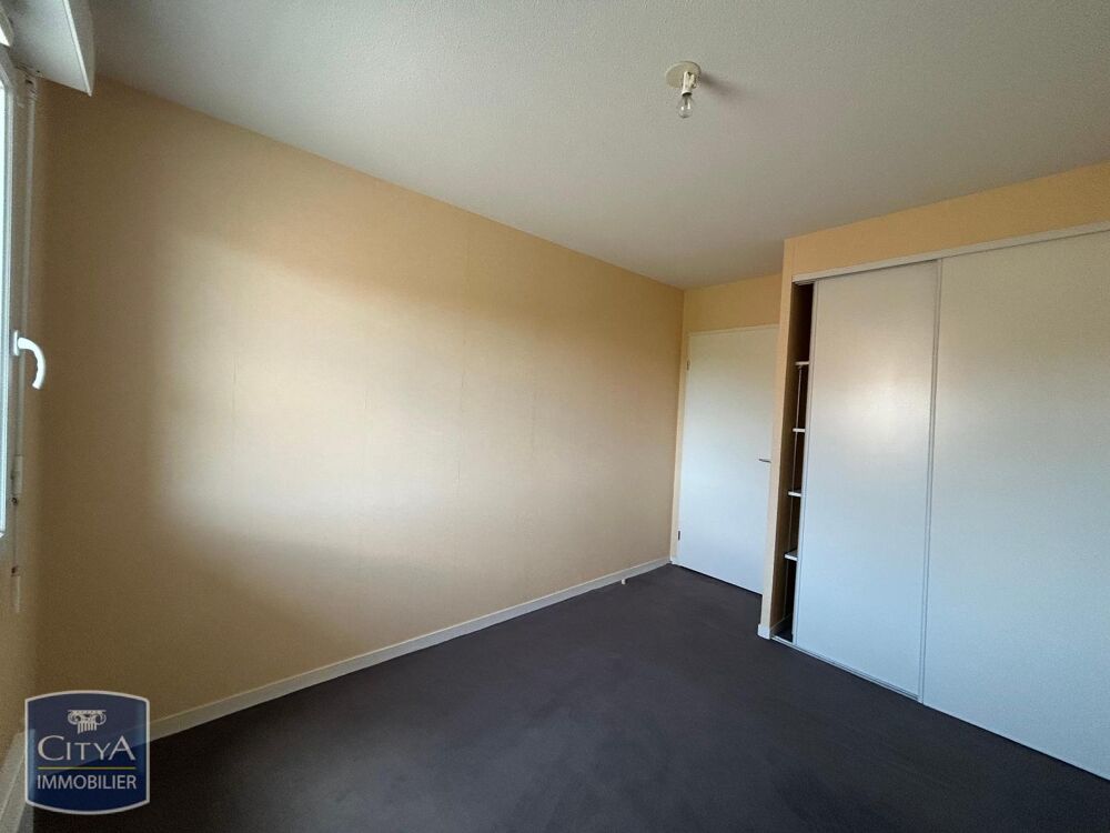 A louer - Appartement 3 pièces de 65.51 m² - Pouzauges: ....
