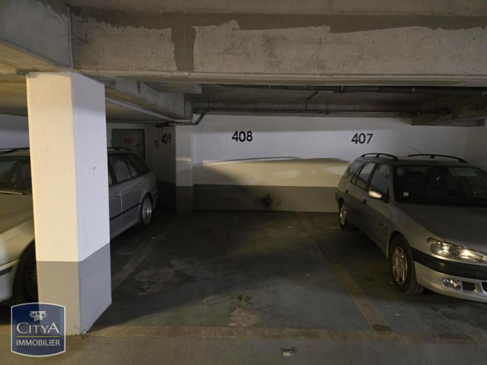location Parking / Garage Sèvres (92310)